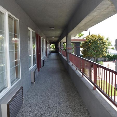 Baymont By Wyndham Manteca Hotel Exterior foto