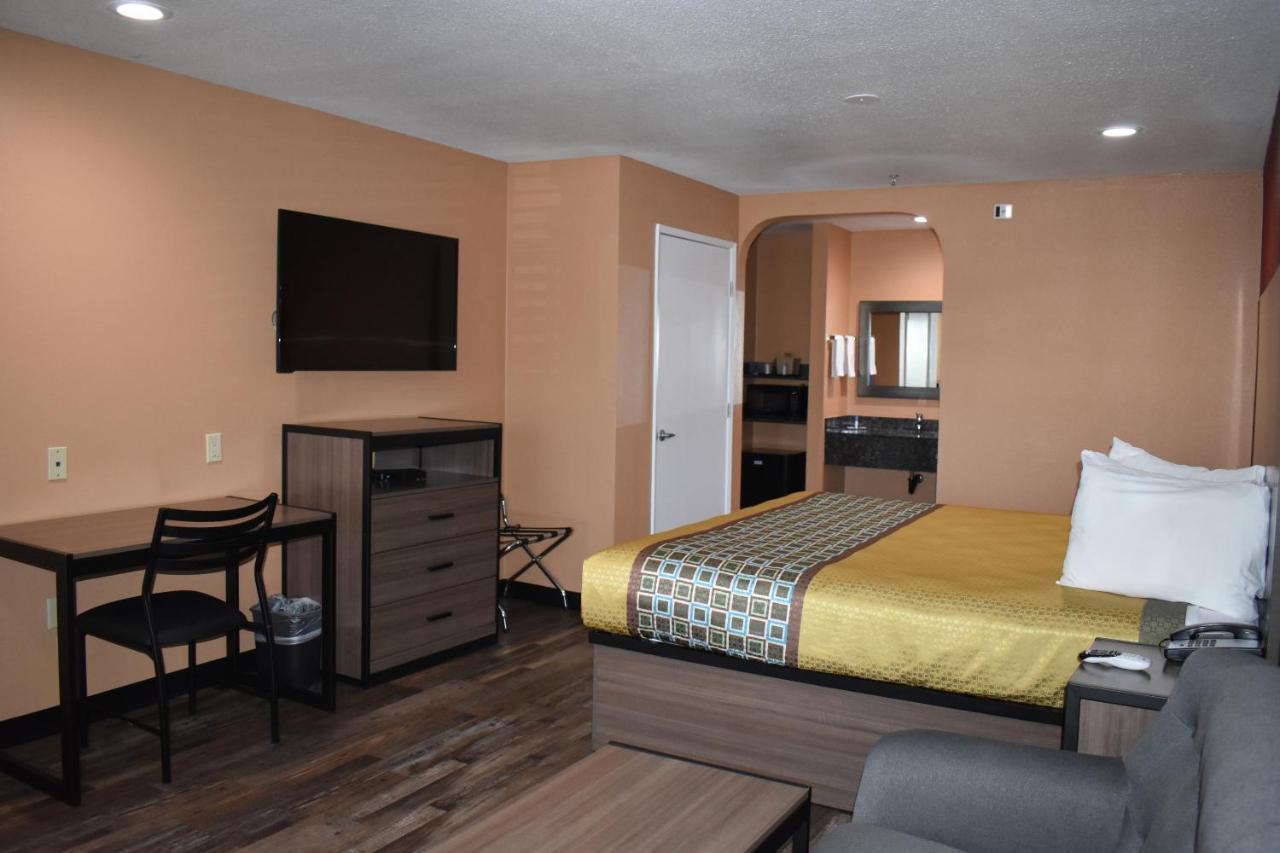 Baymont By Wyndham Manteca Hotel Exterior foto